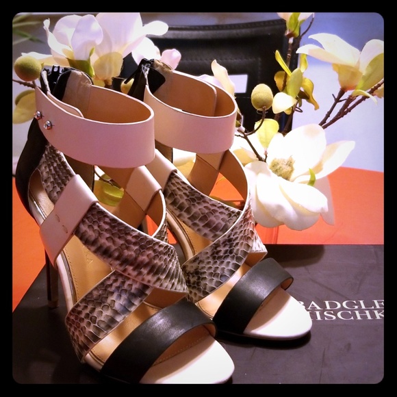 Badgley Mischka Shoes - Badgley Mischika black/natural snake skin heels